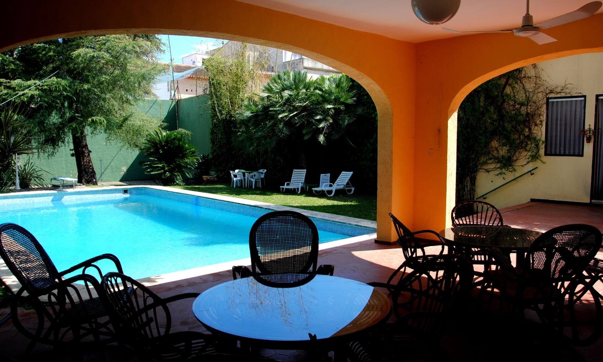 Pedreguer Ski Chalet | A stately oasis with a large garden 15 minutes from the beach