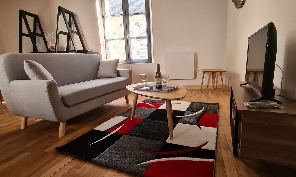 Loches Apartment | A stay in the heart of Loches and its Châteaux!