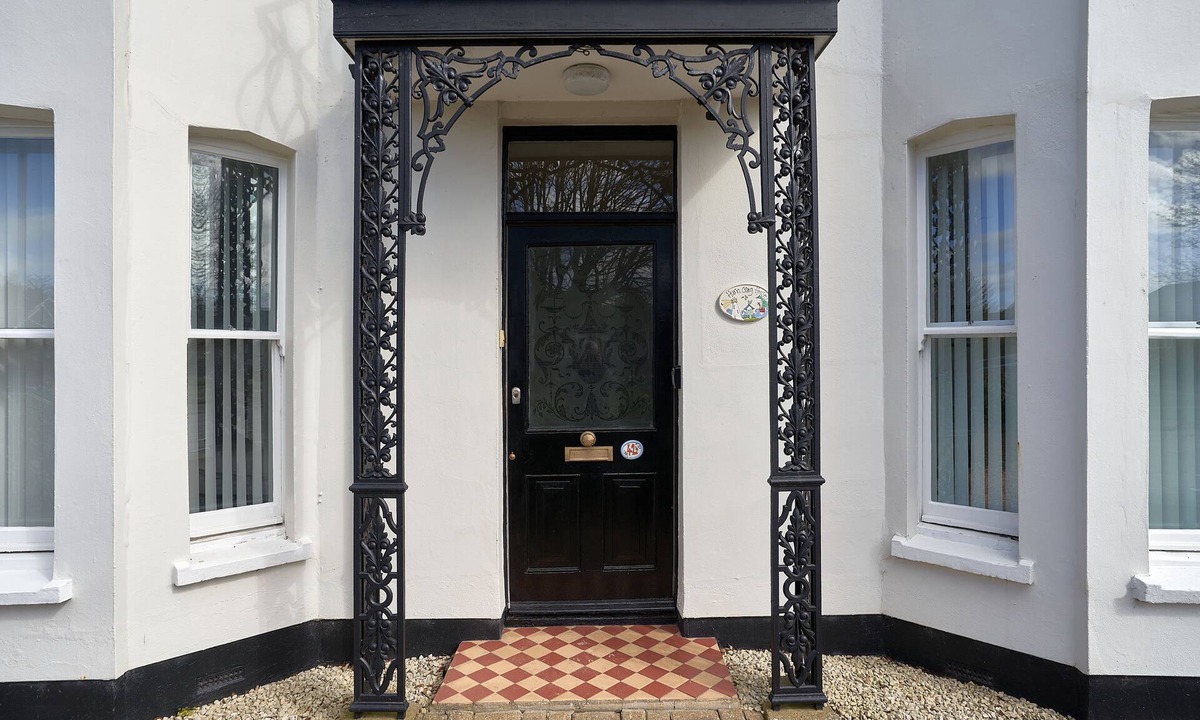 Reydon Apartment | A Stunning Ground Floor Apartment