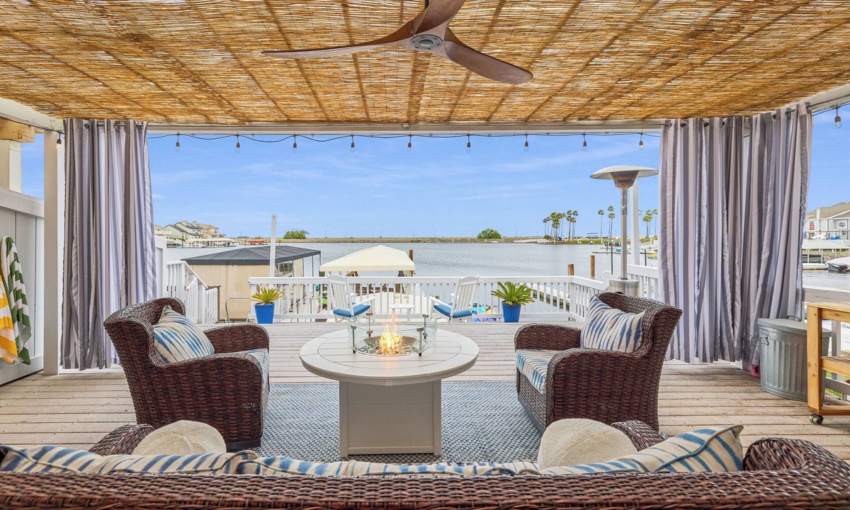 Discovery Bay House | A stylish coastal pet and boat friendly oasis on the water with views of the Delta.