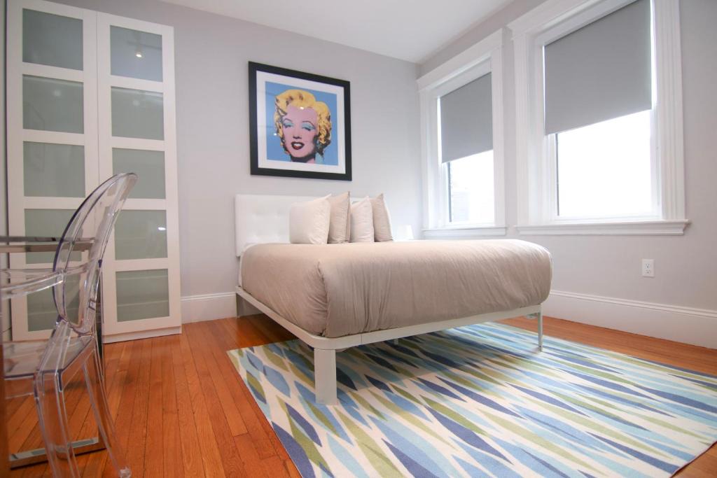 Griggs Park Apartment | A Stylish Stay w/a Queen Bed, Heated Floors. #11
