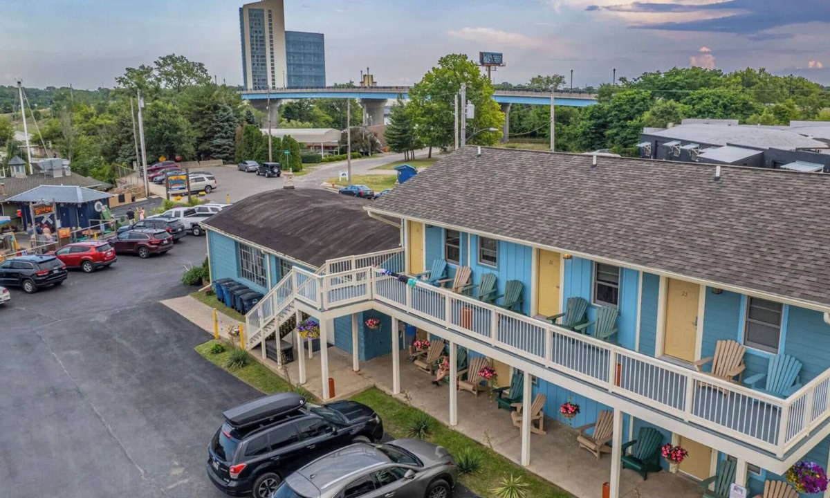 Michigan City Hotel | A Suite Place .5 mi from Beach