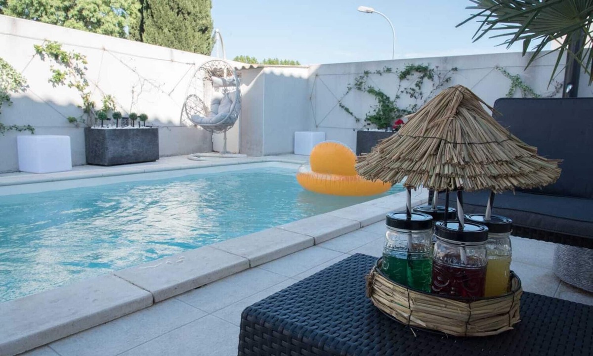 Lunel House | A superb villa for an unforgettable vacation