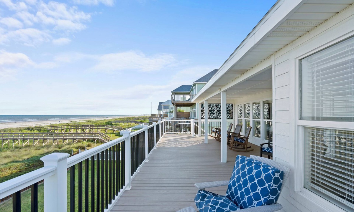 Miramar Cottage | A Time to Lime by Ryson Vacation Rentals