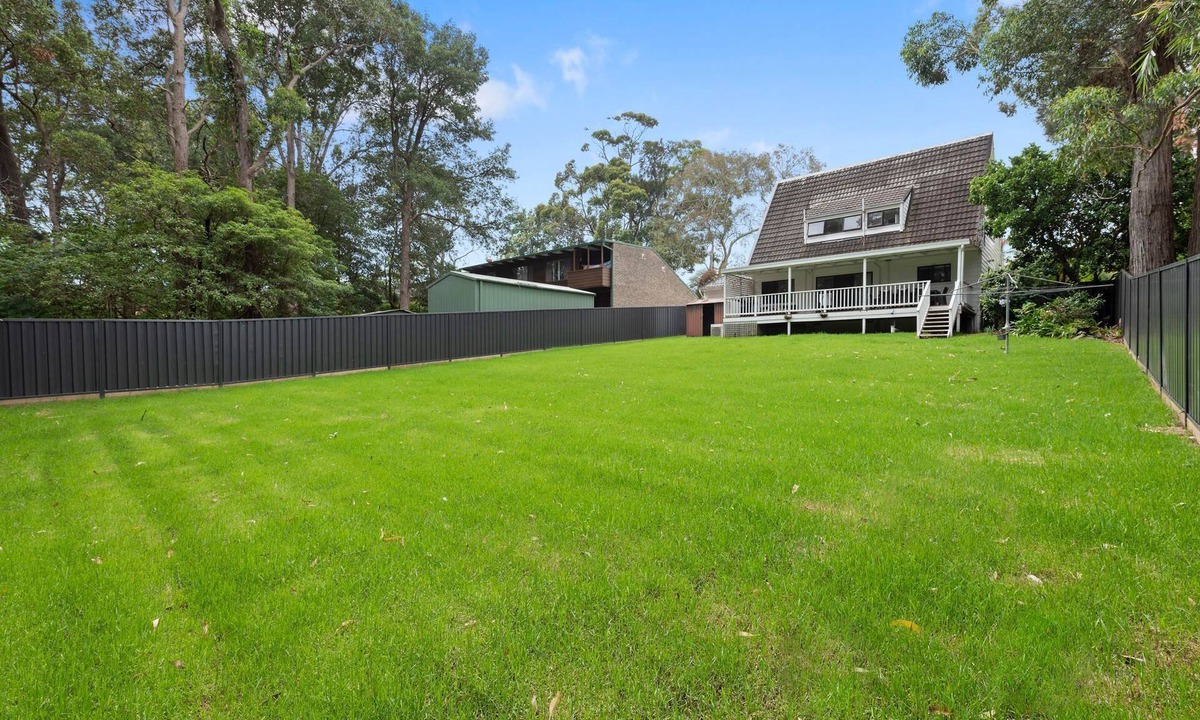 Mollymook House | A Tranquil, Leafy and Super-Convenient Holiday Home