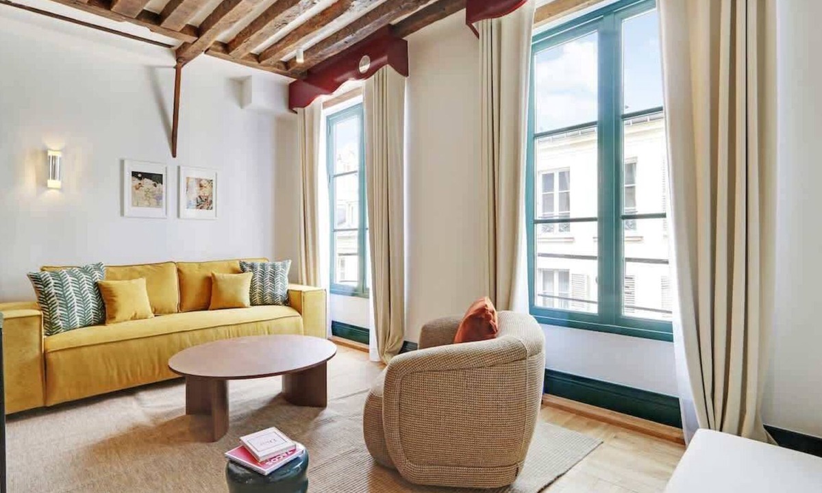 Quartier de la Monnaie Apartment | A Trendy 2-BR/2-BA with Services in Saint-Germain