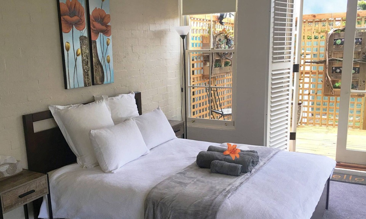 Brighton East Bed & Breakfast | A Trendy Brighton Jewel