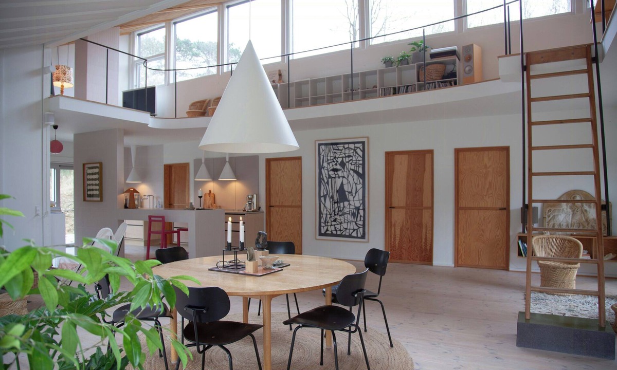 Hoeve Strand House | A unique former church with 6-meter-high ceilings