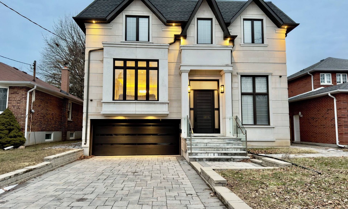 Willowdale House | A Unique Getaway Awaits You!