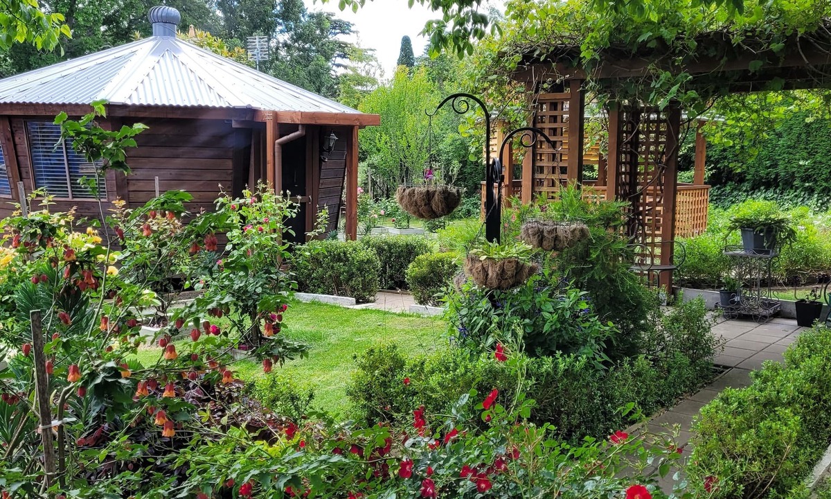 Bowral Cabin | A unique Southern Highlands experience