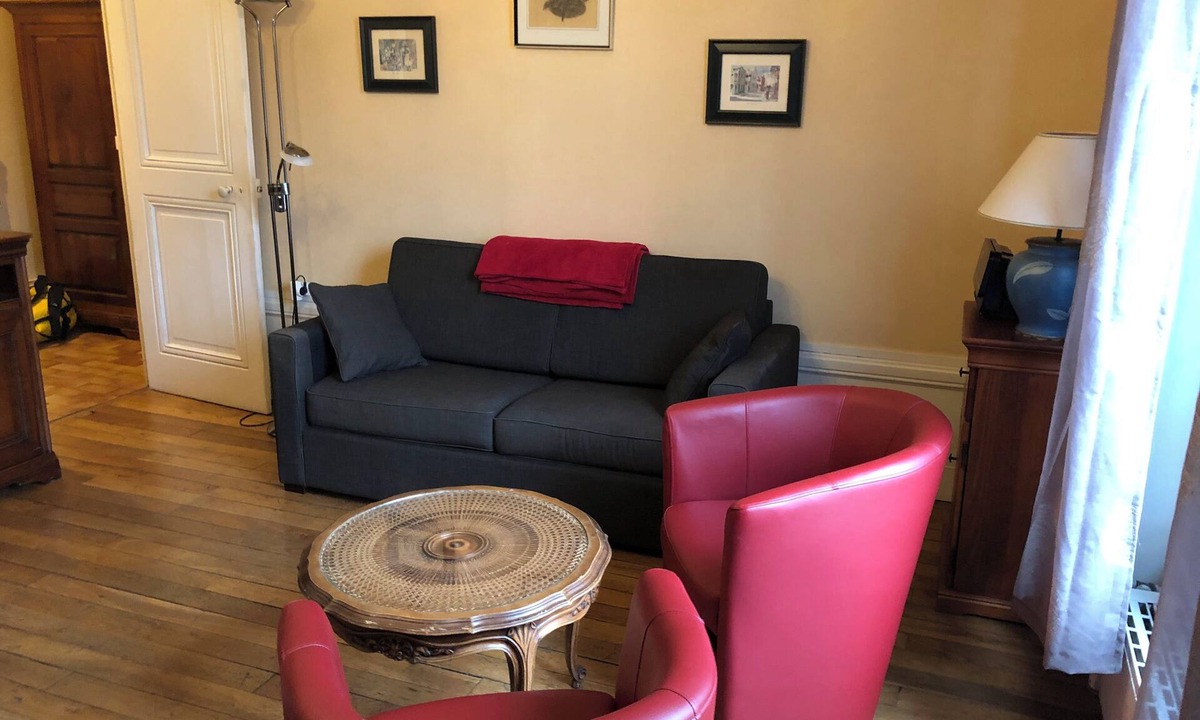 Part Dieu - Bir Hakeim Apartment | A very French apartment : you will know you are in France !