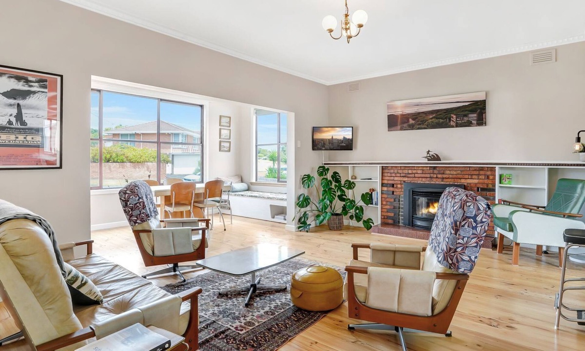 Warrnambool House | A-Wave from it All - 1960's Chic