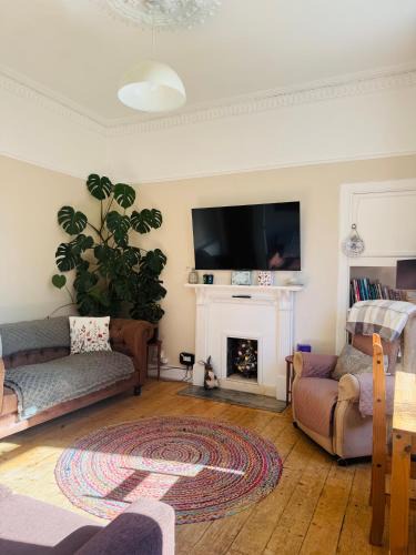 Dunfermline House | A Wee Cottage In Dunfermline