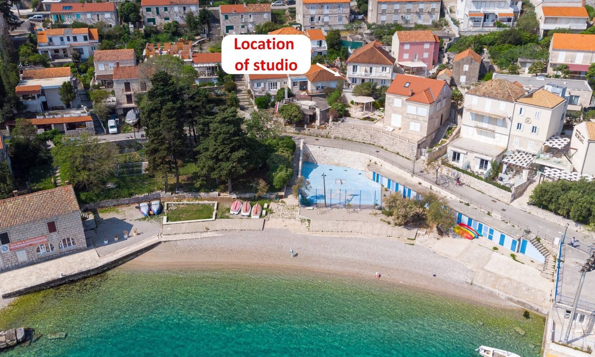 Cove Tri Zala (Zrnovo) Apartment | A2-apartment 50m from the beach with the sea view