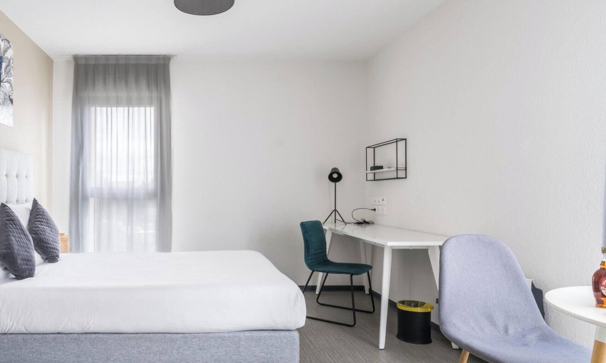 Les Cevennes Apartment | A408 - Le Soléa - Wifi - Proche tram