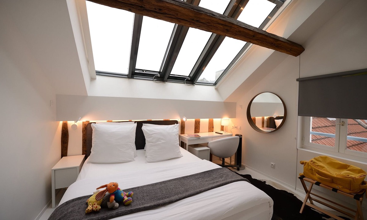 3rd Arrondissement Apartment | A4G Under the stars
