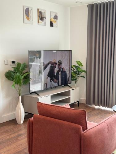 Gascoigne Apartment | AA Apartment