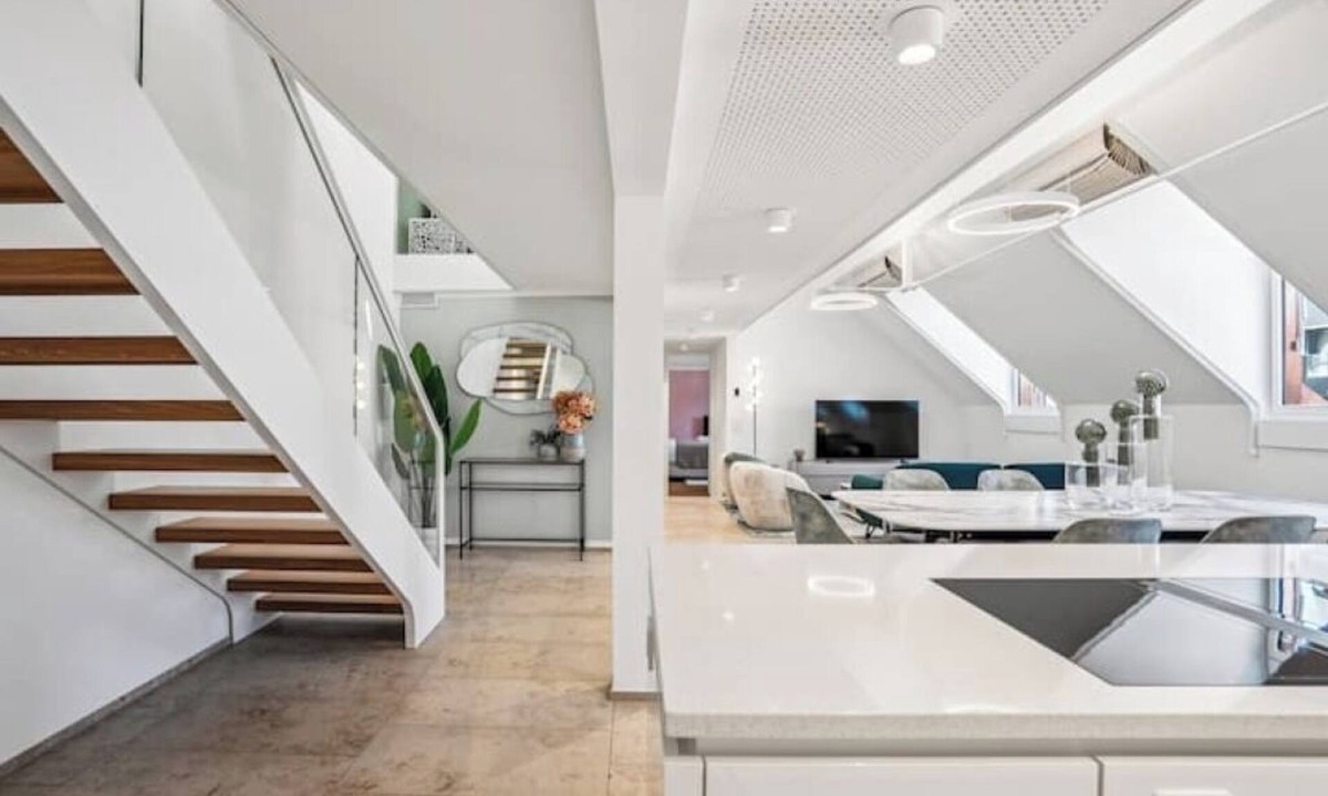 Old Town Apartment | AAA | Twin Diamond Penthouse | Rooftop Terrace