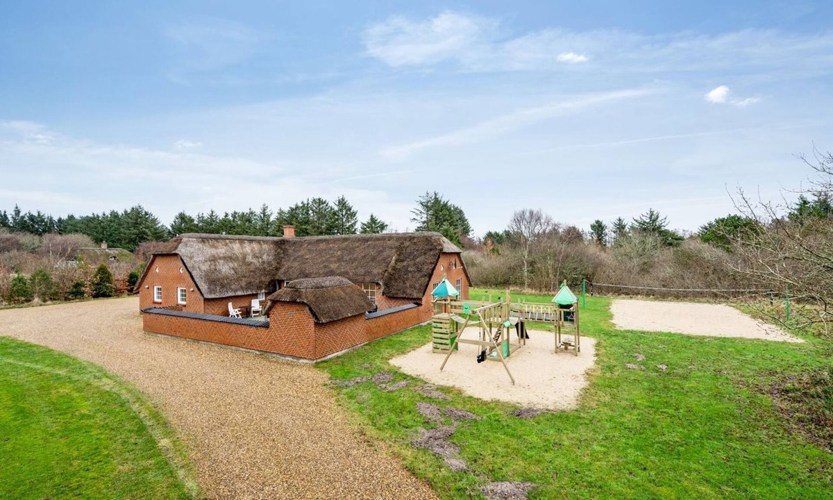 Øhuse House | "Aagot" - 1.7km from the sea by Interhome