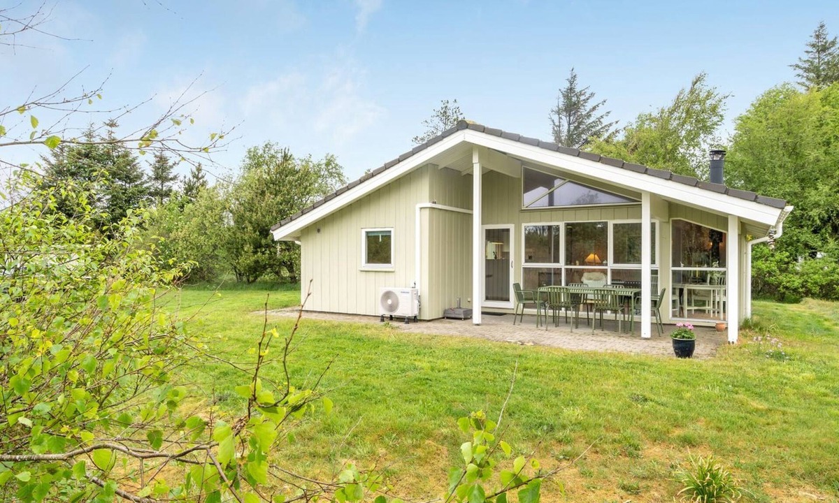 Nørklit House | "Aameek" - 3km from the sea by Interhome