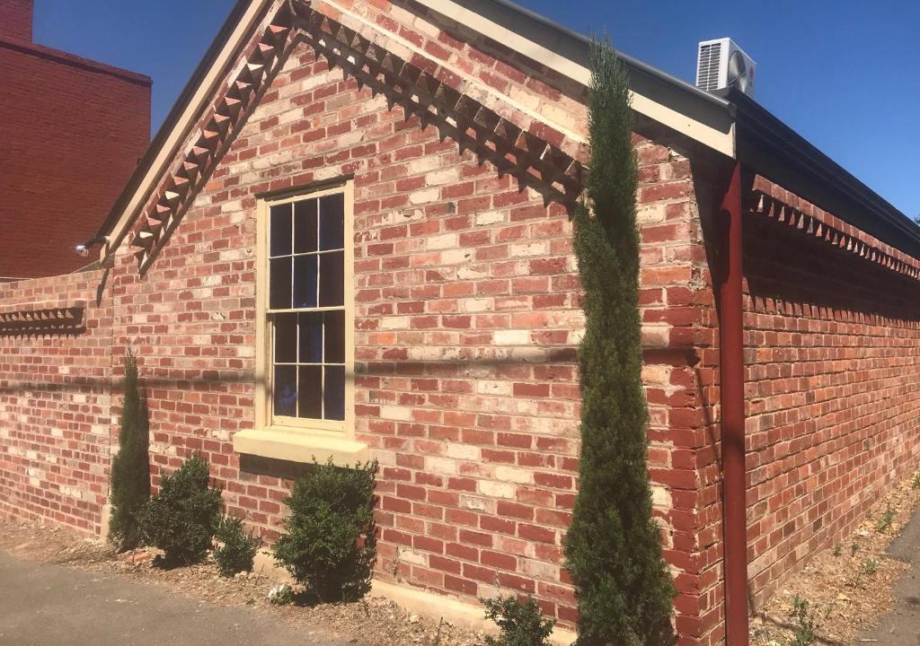 Castlemaine House | Aarav Cottage