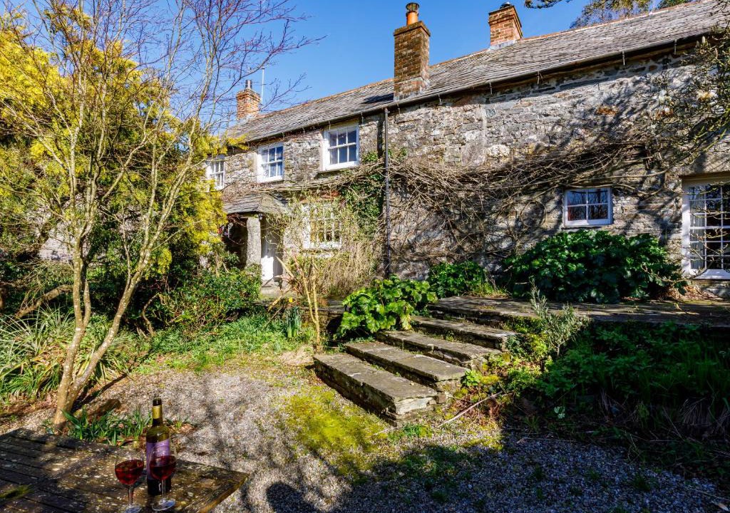 St Teath House | Aaron's Cottage