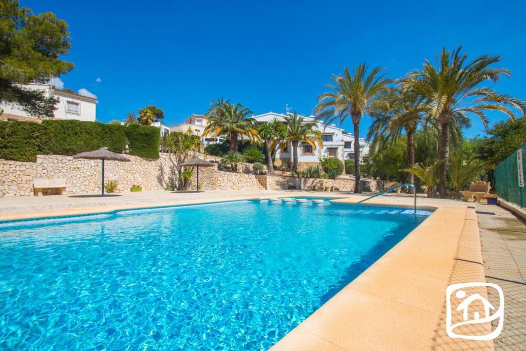 Arnella Villa | Abahana Villas Palmtrees