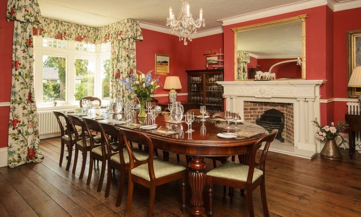 Honiton Cottage | Abbots Manor