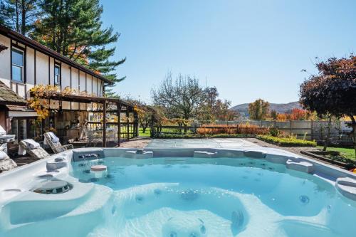 New Preston House | ABC Stay - Connecticut Five Bedroom Home