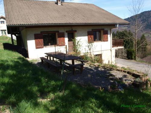 Marthod Bed & Breakfast | Abeille Saint Michel