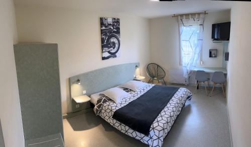 Langeac Hotel | ABEL Hôtel CHAMBRE ECONOMIQUE PARKING PRIVE WIFI