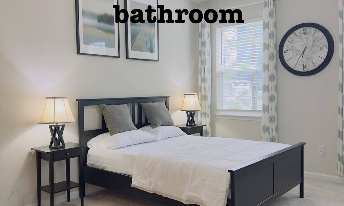 Seffner Community Alliance House | Abi modern and convenient townhome in Brandon