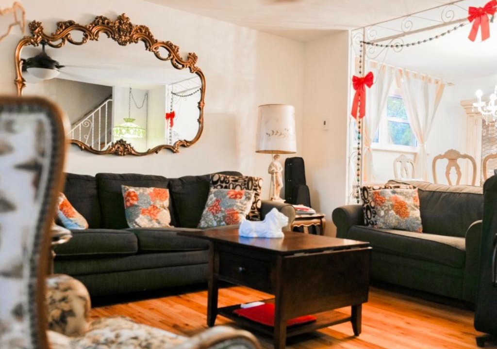 Havertown House | ABnB Superhost - Siri's Favorite Place