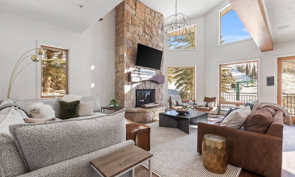 Deer Valley Condo | Abode at Sterling Lodge | Ski out the Door | Silver Lake Village
