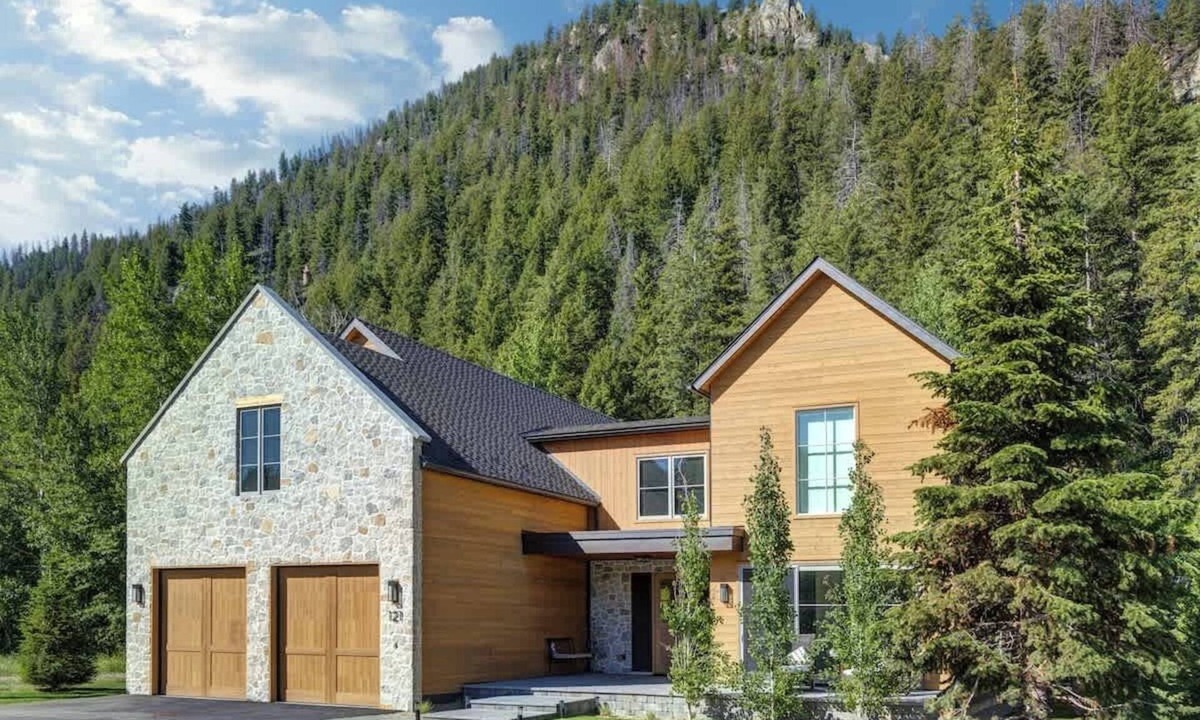 Warm Springs House | Abode at Warm Springs Creek | Nature Retreat