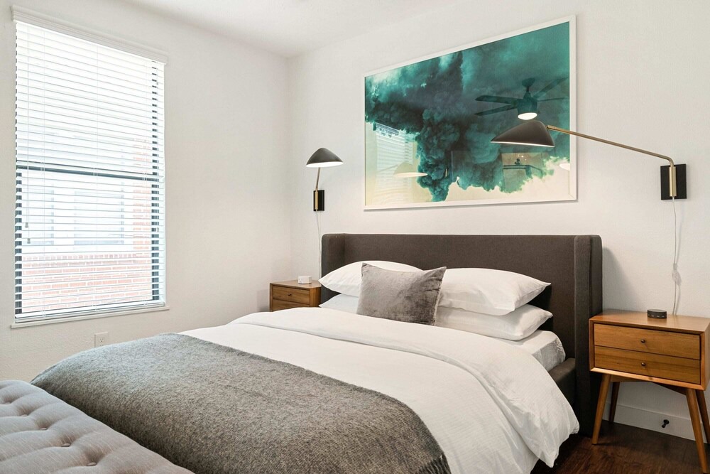 Montrose Apartment | Abode | Montrose | 2-Bedroom