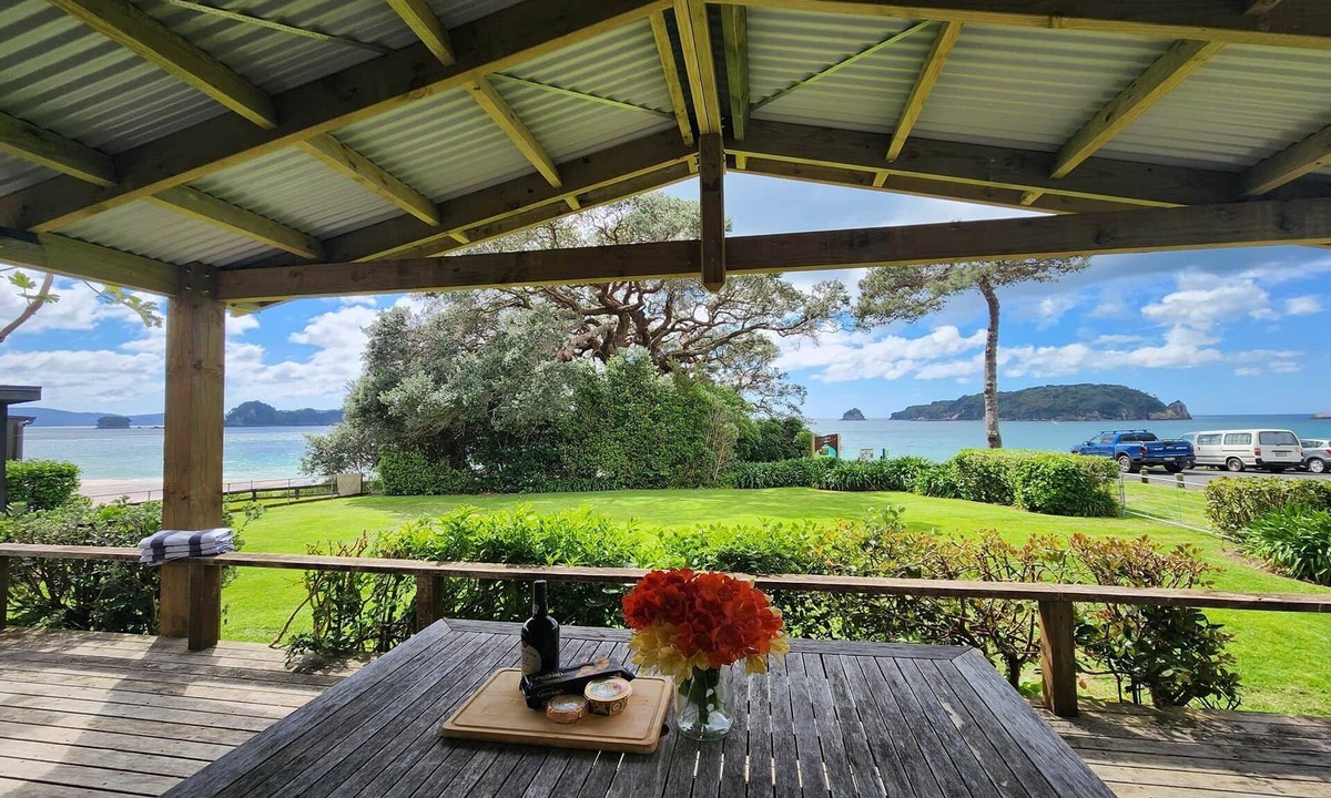 Hahei House | Absolute Beachfront Bach