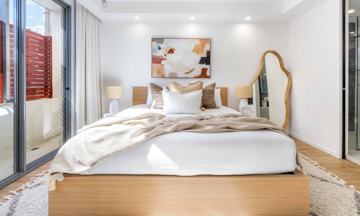 Broadbeach Villa | Absolute By Khove