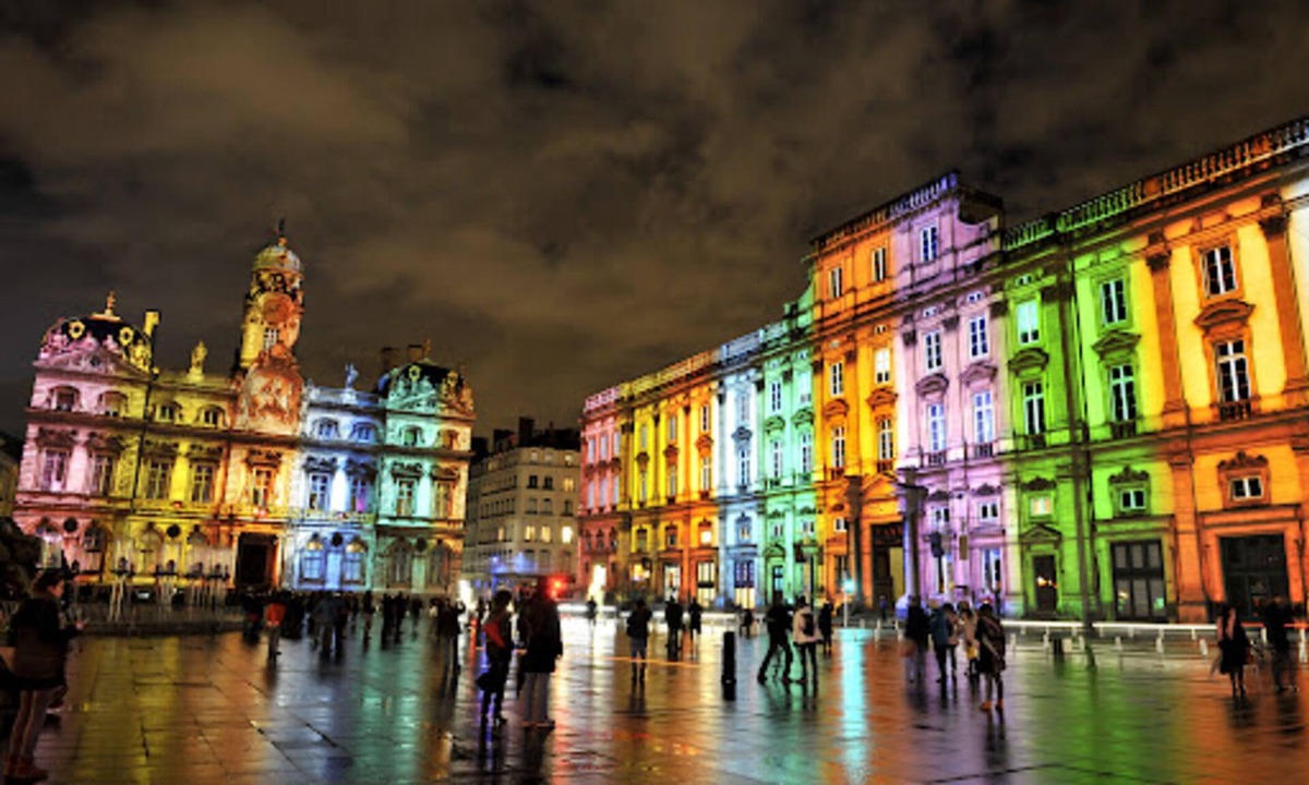 5th Arrondissement Apartment | Absolute calm, along the Quai de Saône