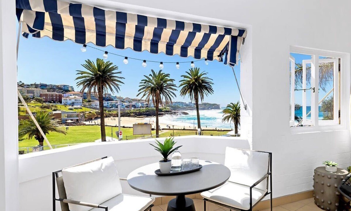 Bronte Apartment | Absolute Seafront Bronte