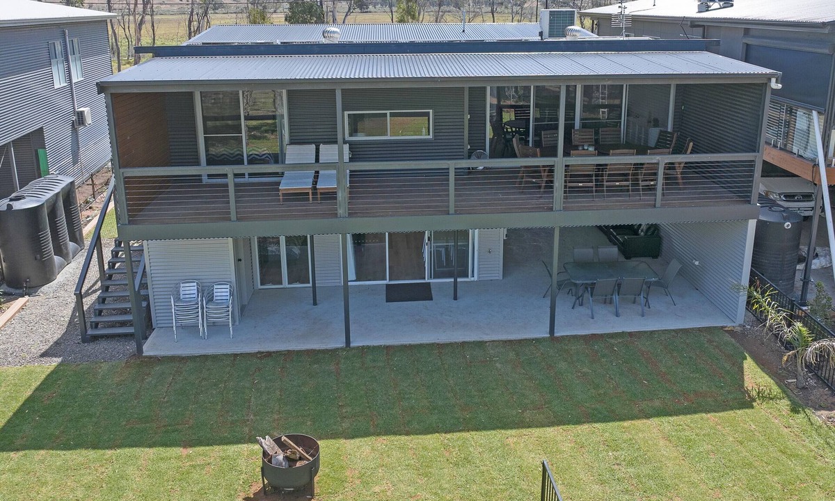 Pellaring Flat House | Absolute waterfront, absolute bliss. R&T's riverfront property. Pet friendly!