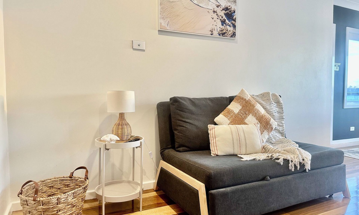 Coal Point House | Absolute Waterfront Coal Point - Luxe Waterfront Escape - Pet Friendly