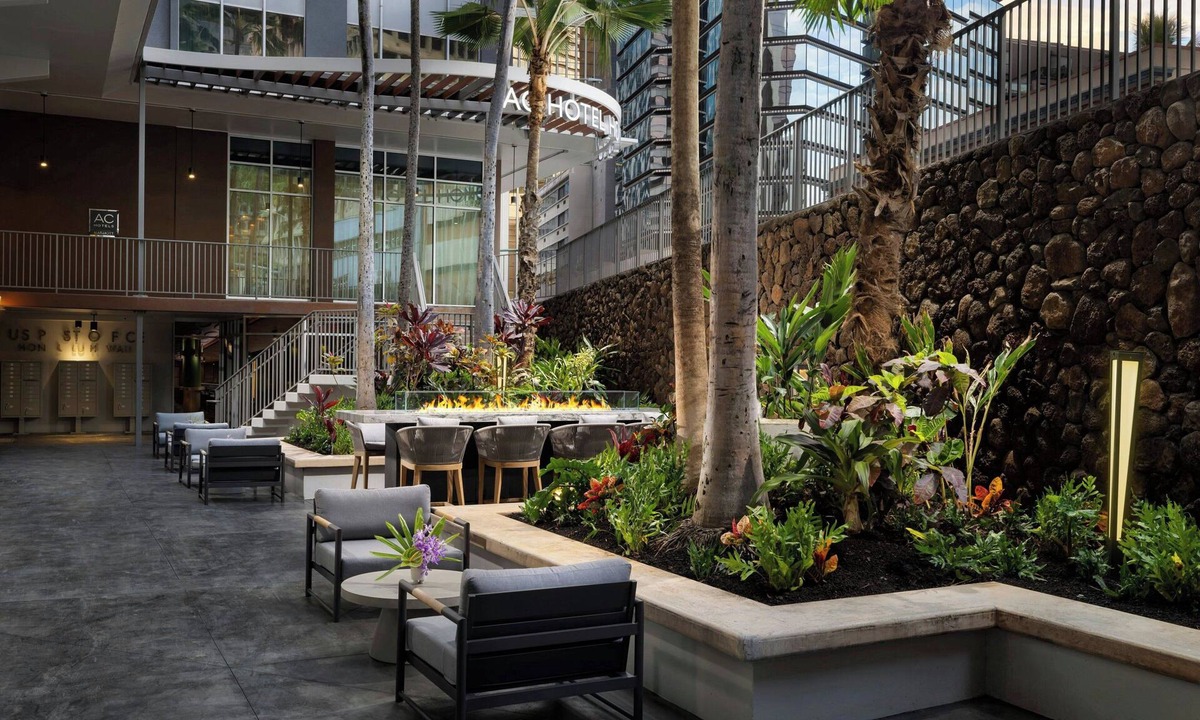 Downtown Honolulu Hotel | AC Hotel by Marriott Honolulu