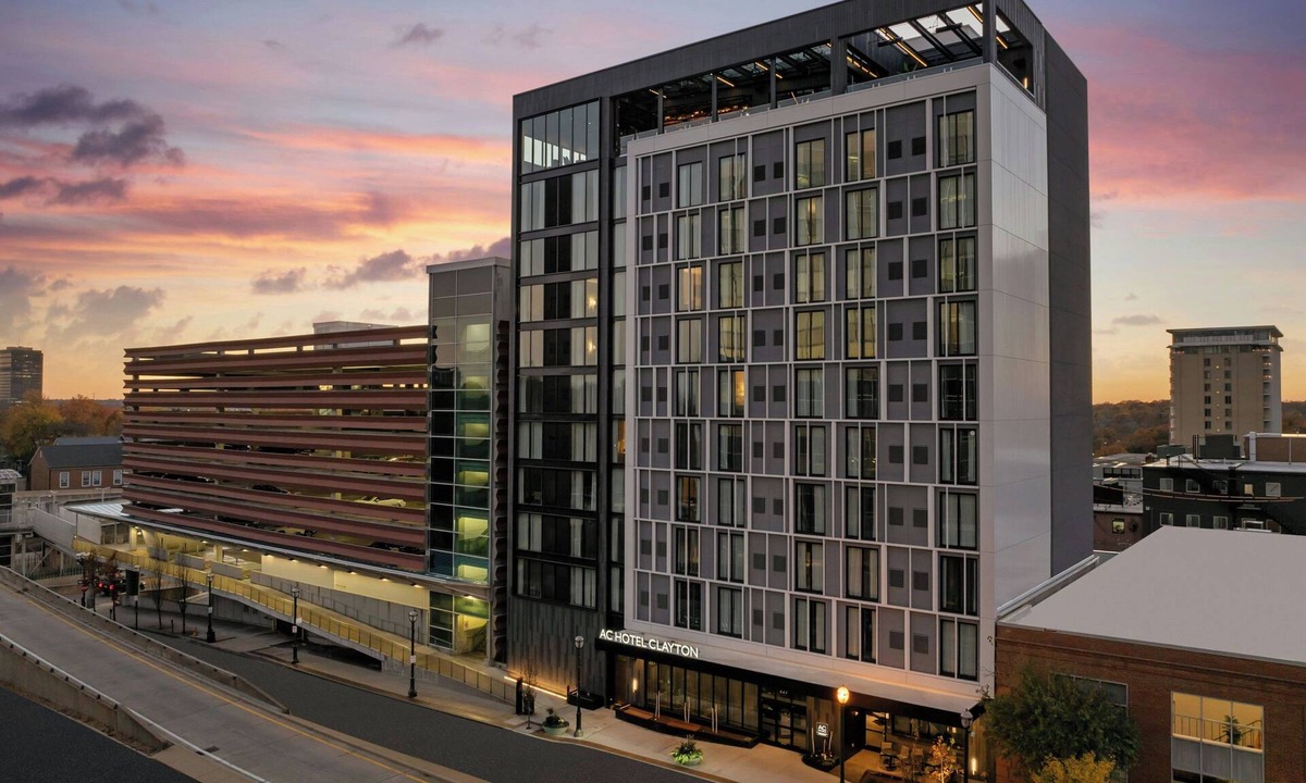 Downtown Hotel | AC Hotel St. Louis Clayton