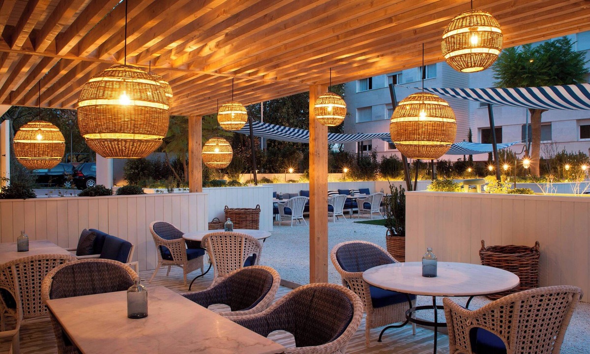 Les Corts Hotel | AC Hotel Victoria Suites by Marriott