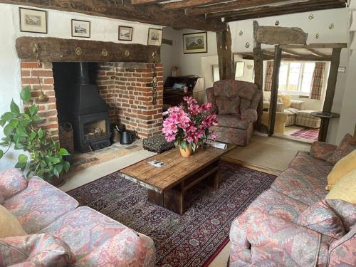 Halstead House | Acacia Cottage