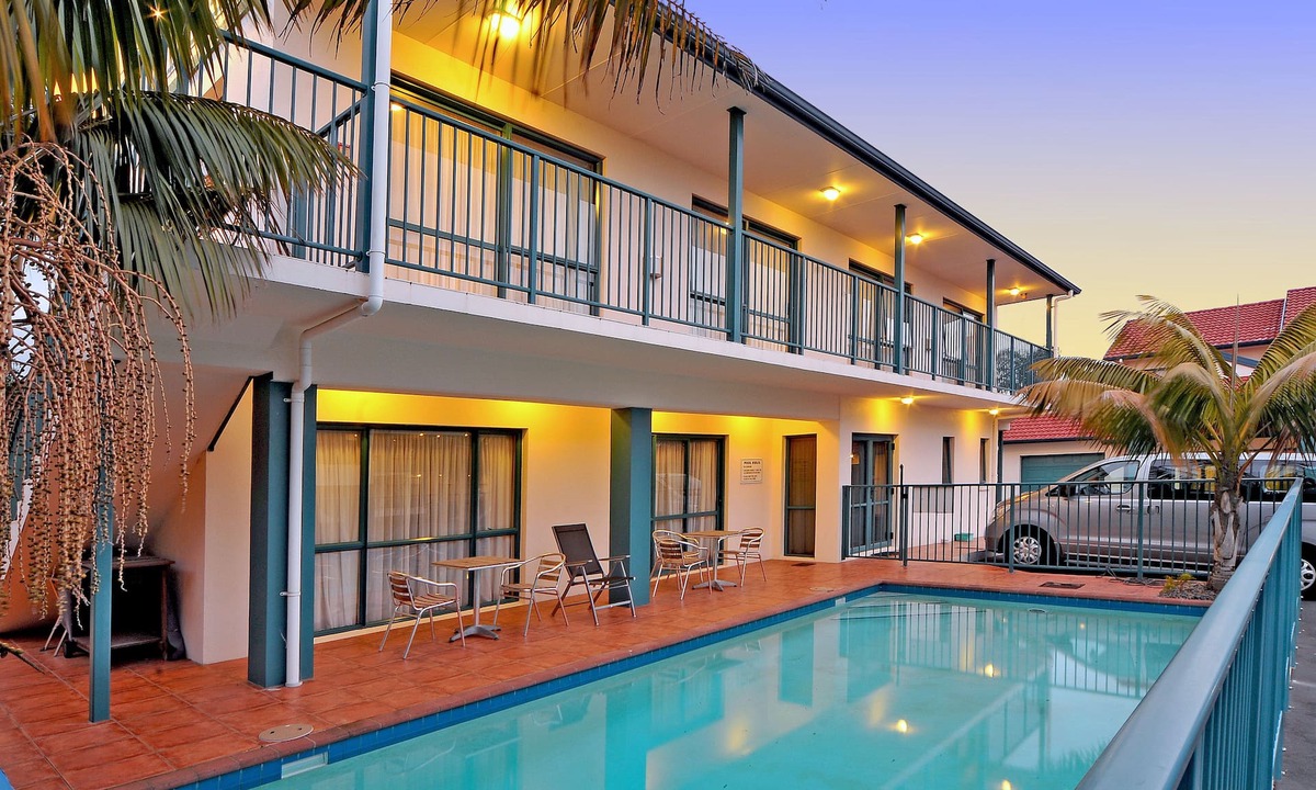 East Tamaki Hotel | Academy at Botany Motor Inn