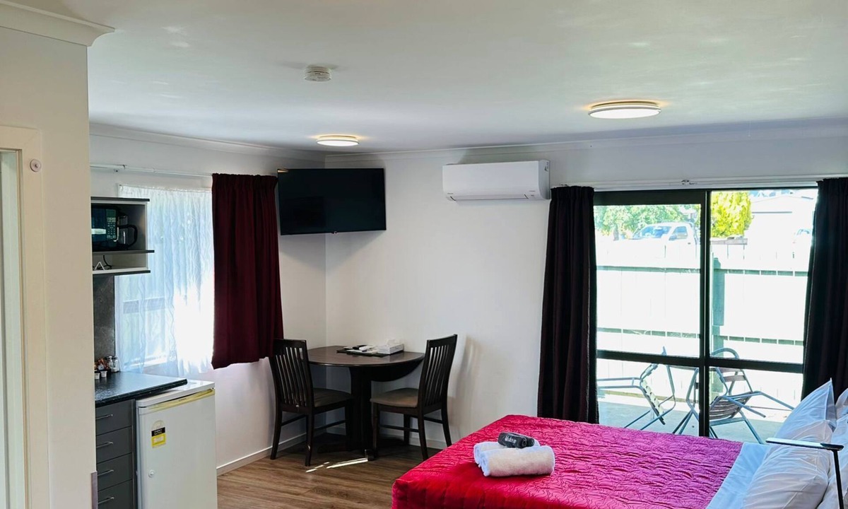 Ashburton Hotel | Academy Lodge Motel