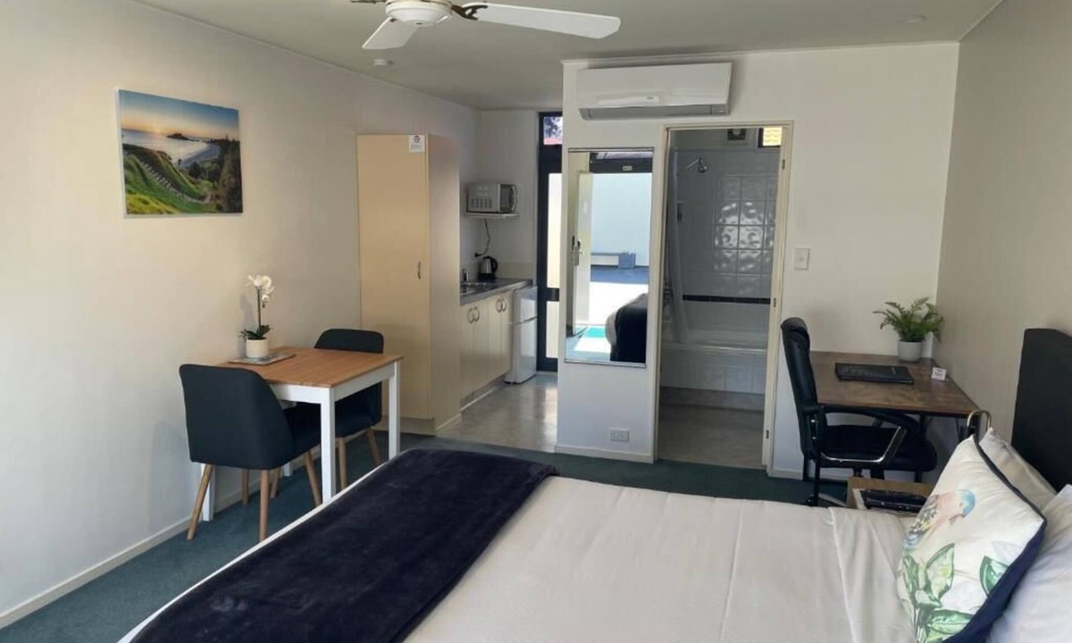 Tauranga South Hotel | Academy Motor Inn