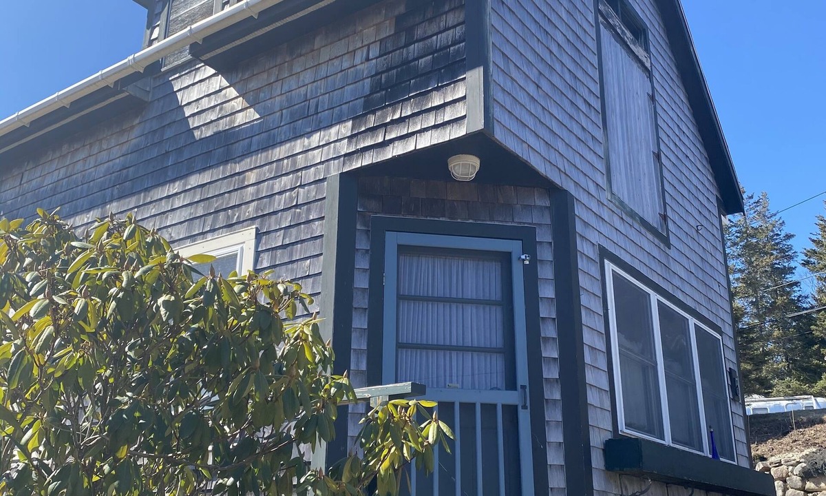 Manset Cottage | Acadia Stones Throw Cottage